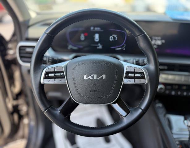 Used 2025 Kia Telluride S FWD image 8