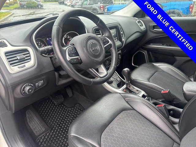 Used 2019 Jeep Compass Latitude w/ Cold Weather Group image 9