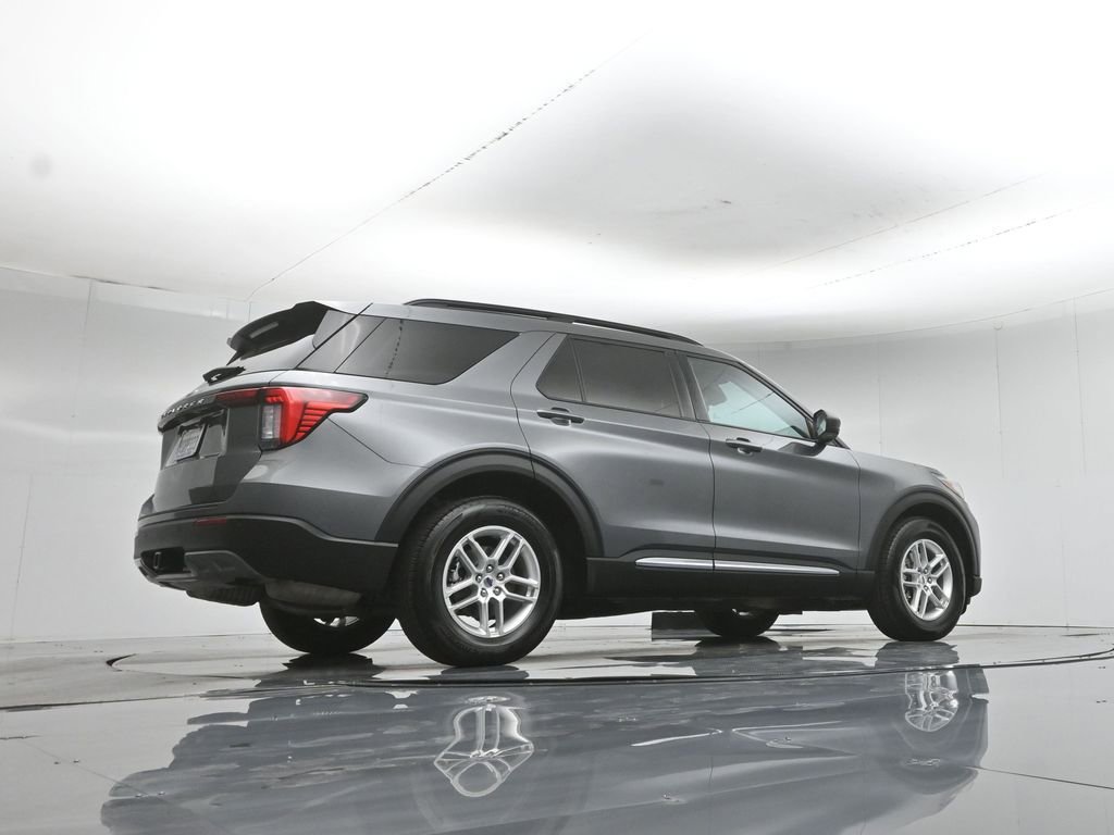 Certified 2025 Ford Explorer Active w/ Active Comfort Package RWD image 52