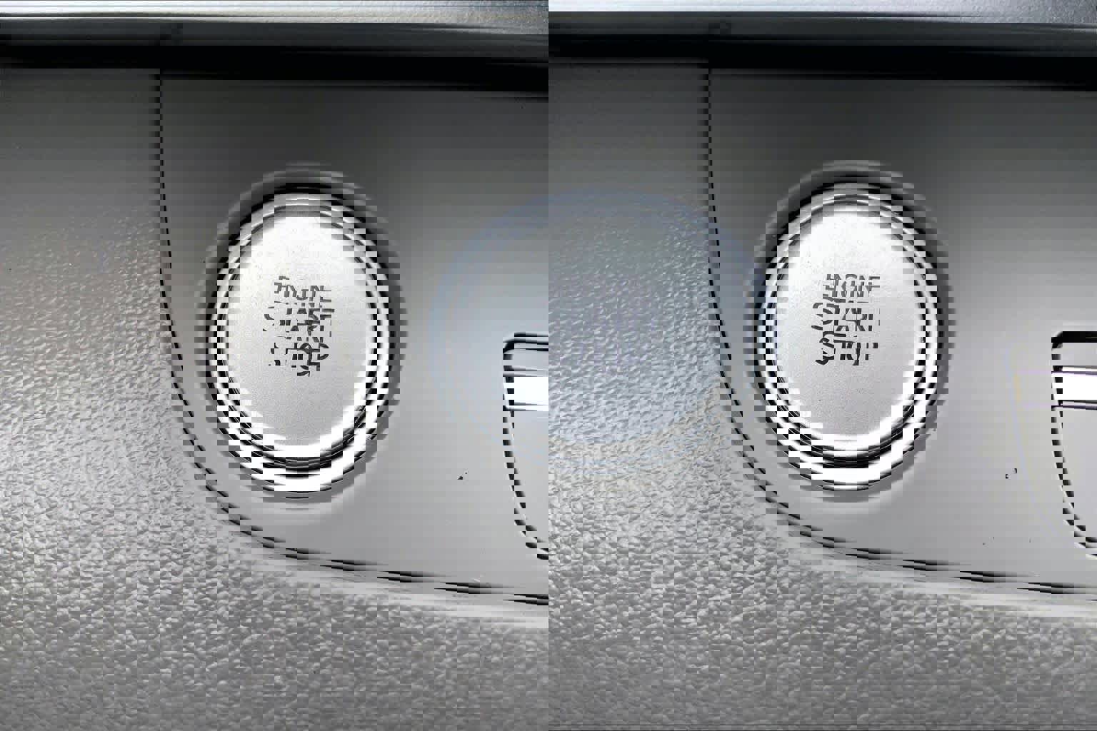 Used 2024 Hyundai Elantra SEL image 31