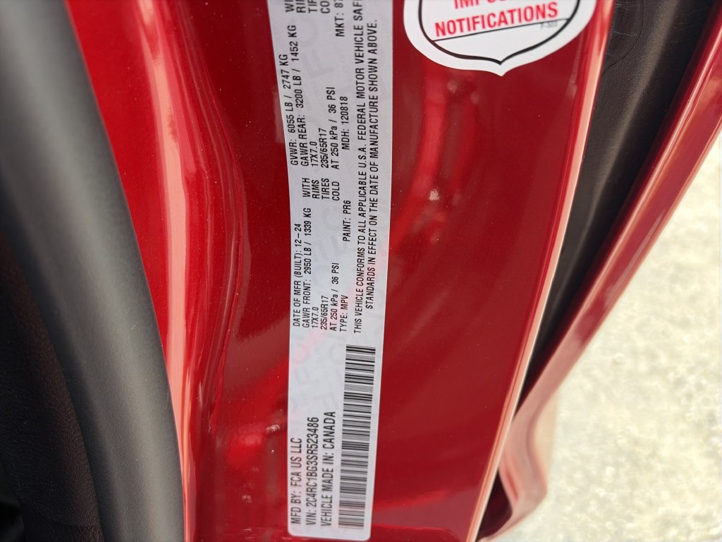 Used 2025 Chrysler Pacifica Select FWD image 36