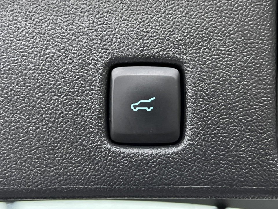 Certified 2023 Ford Escape ST-Line w/ Tech Pack #1 image 34