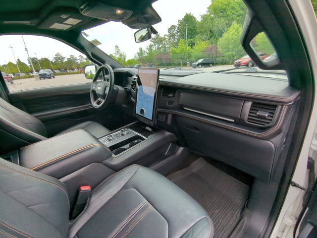Certified 2023 Ford Expedition Platinum AWD/4WD image 38