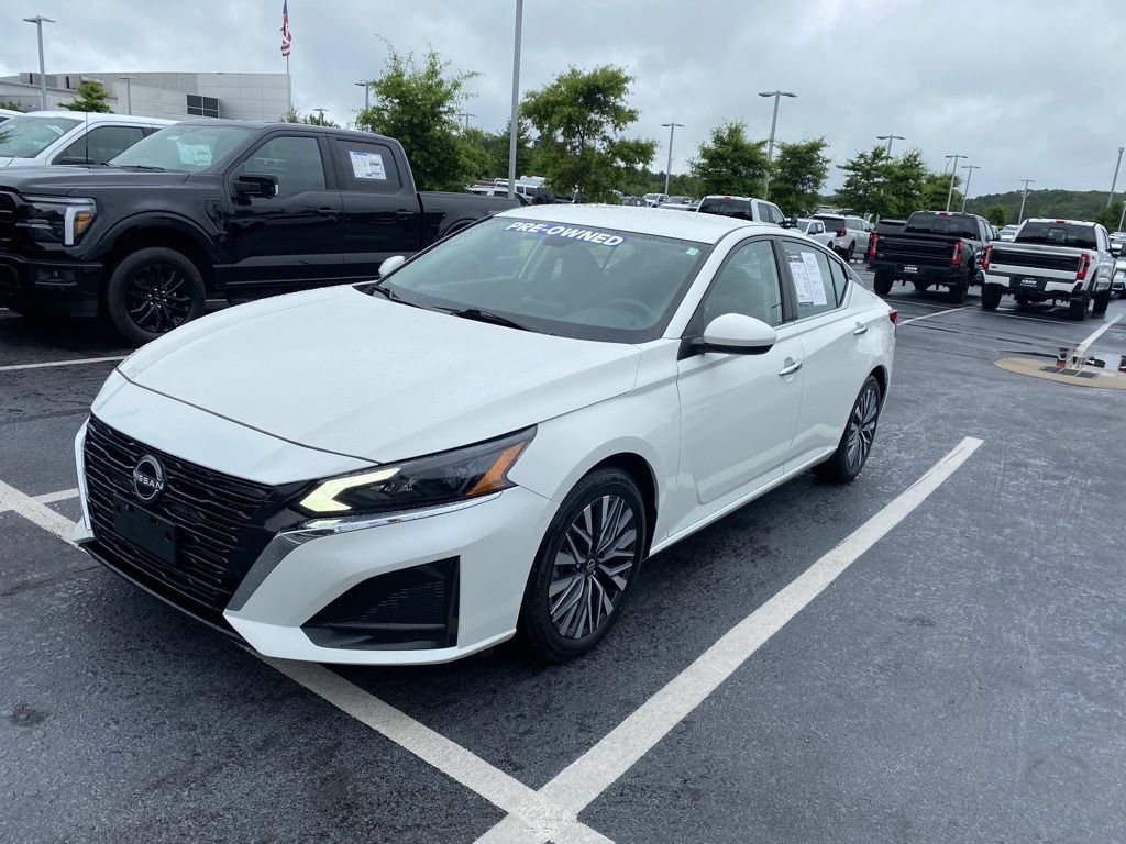Used 2023 Nissan Altima 2.5 SV FWD image 3