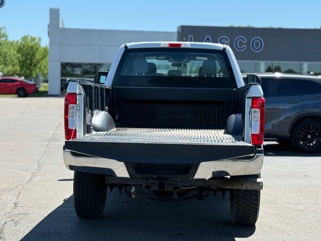 Certified 2017 Ford F250 XL w/ FX4 Off-Road Package AWD/4WD image 33