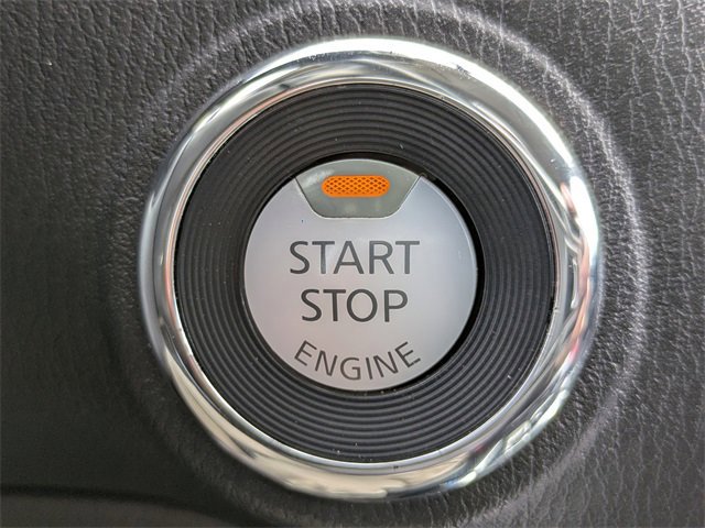 Used 2019 Nissan Pathfinder SV image 26