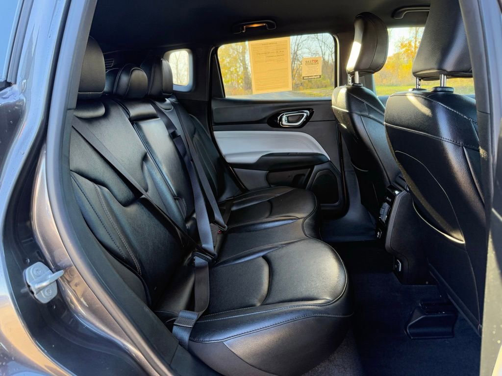 Used 2024 Jeep Compass Limited image 20