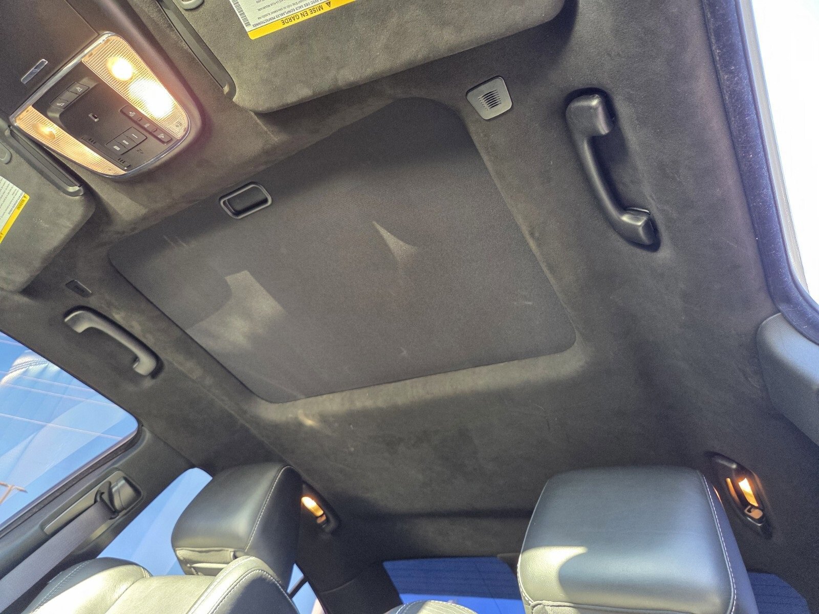 Used 2020 Dodge Charger SRT Hellcat w/ Carbon/Suede Interior Package image 11