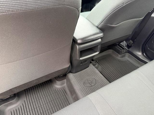 Used 2021 Toyota RAV4 LE image 31