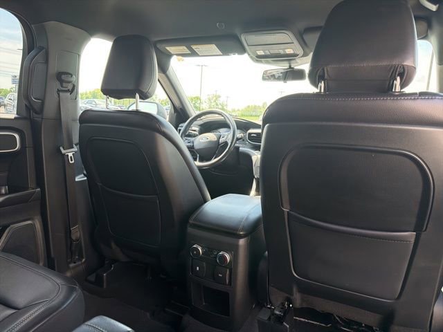 Certified 2020 Ford Explorer XLT w/ Equipment Group 202A AWD/4WD image 20