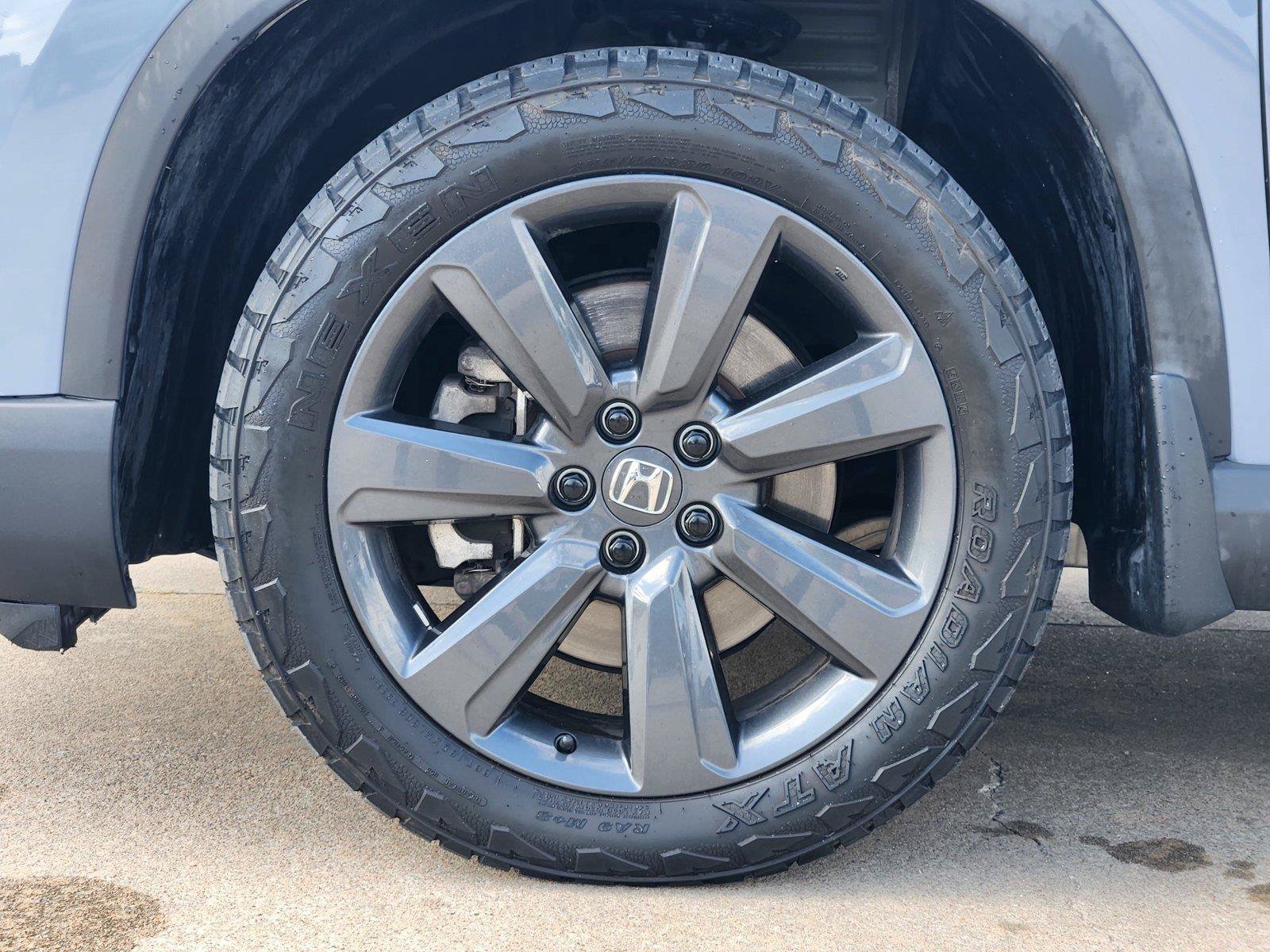 Used 2023 Honda Pilot Sport image 8