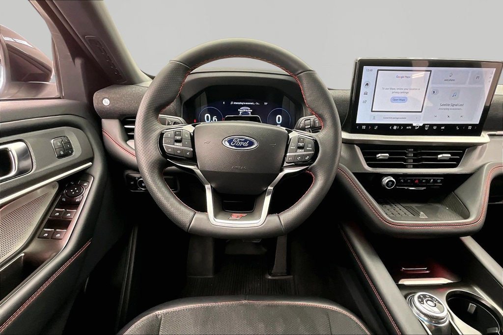 Certified 2025 Ford Explorer ST AWD/4WD image 5