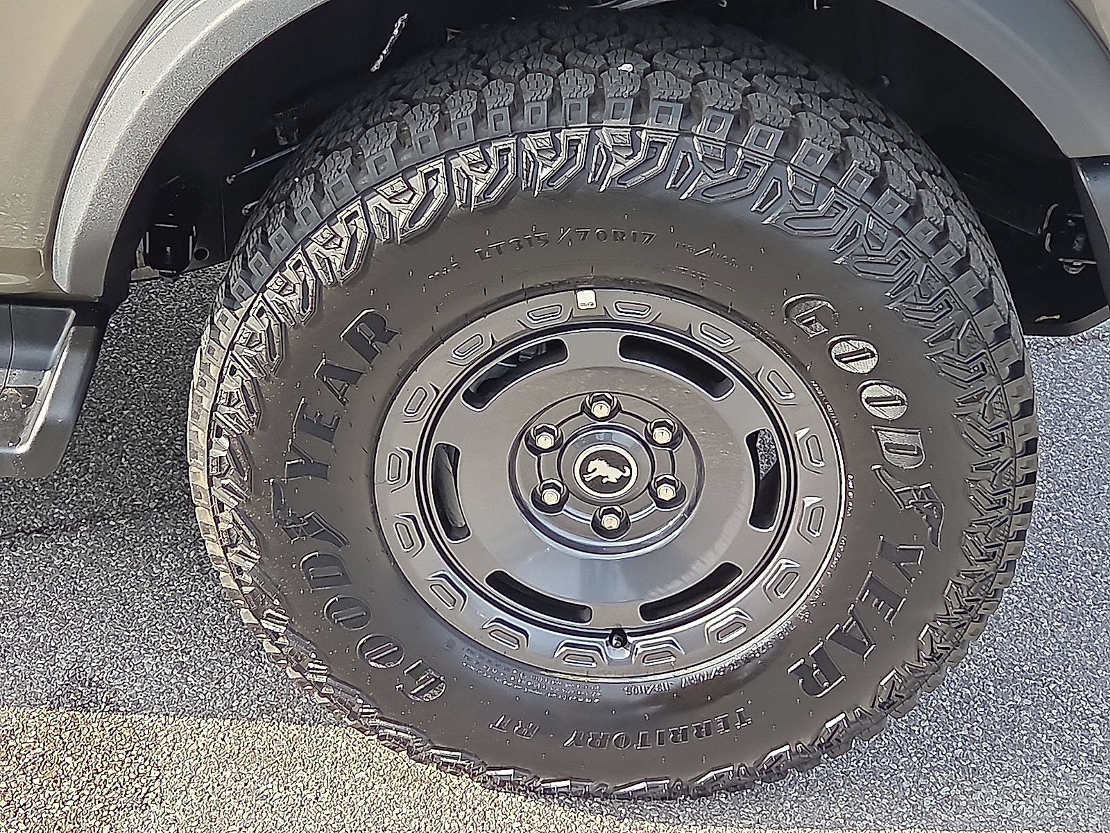 Certified 2025 Ford Bronco Outer Banks w/ Sasquatch Package AWD/4WD image 7