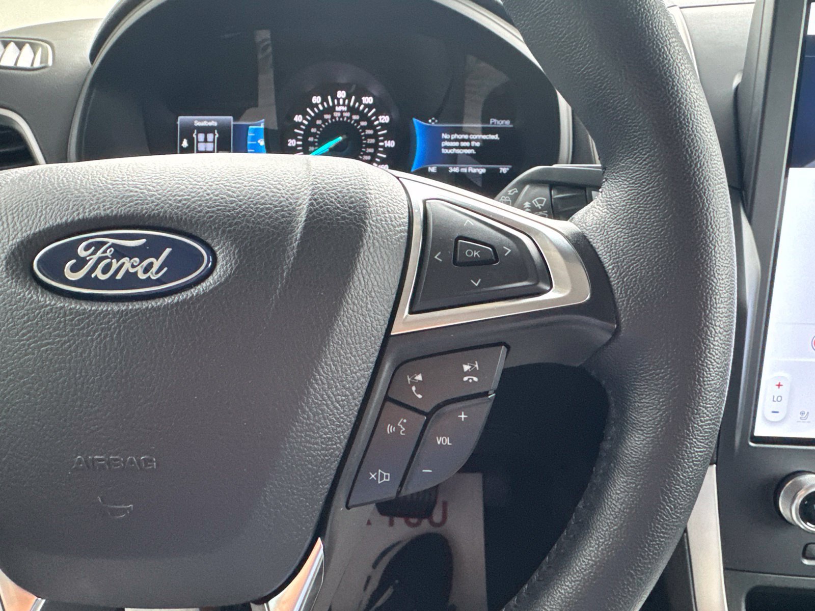 Certified 2024 Ford Edge SEL w/ Convenience Package AWD/4WD image 29