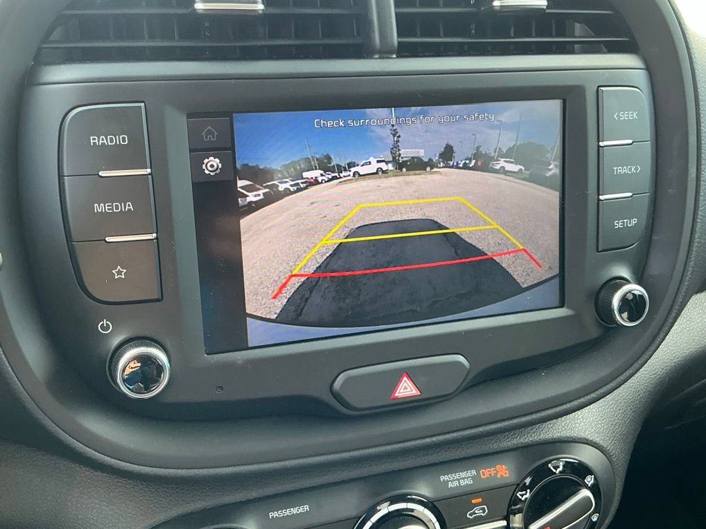 Used 2025 Kia Soul LX w/ LX Technology Package FWD image 37