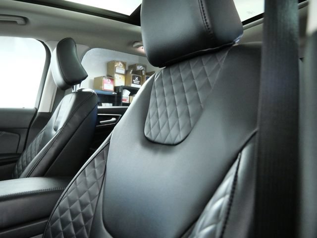 Certified 2024 Ford Edge Titanium w/ Equipment Group 301A AWD/4WD image 18