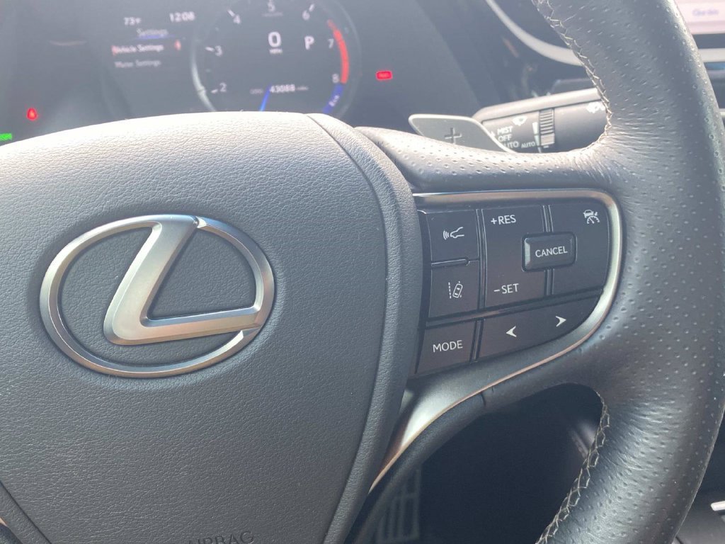 Used 2023 Lexus ES 350 F Sport w/ Accessory Package (Z2) FWD image 33