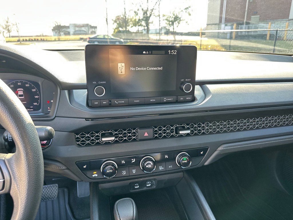 Used 2023 Honda Accord EX image 19