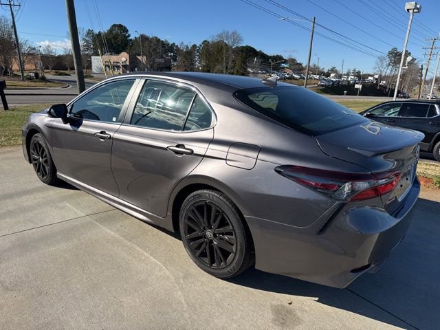 Used 2023 Toyota Camry SE image 8