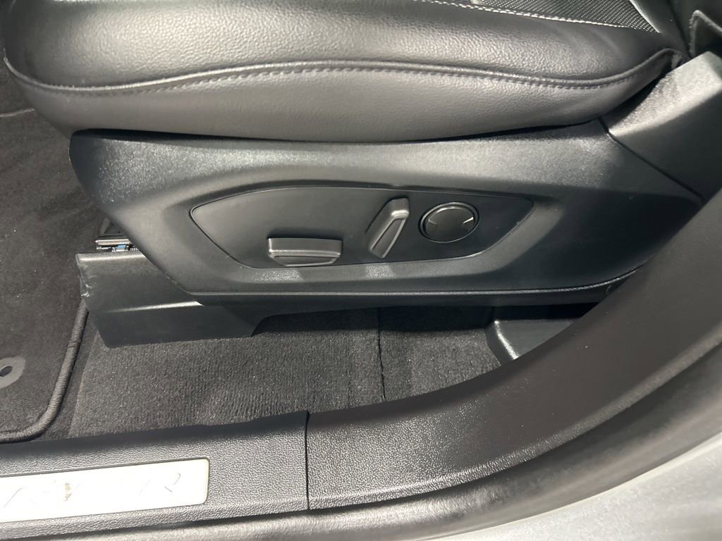 Certified 2023 Ford Explorer Limited w/ Equipment Group 301A image 13