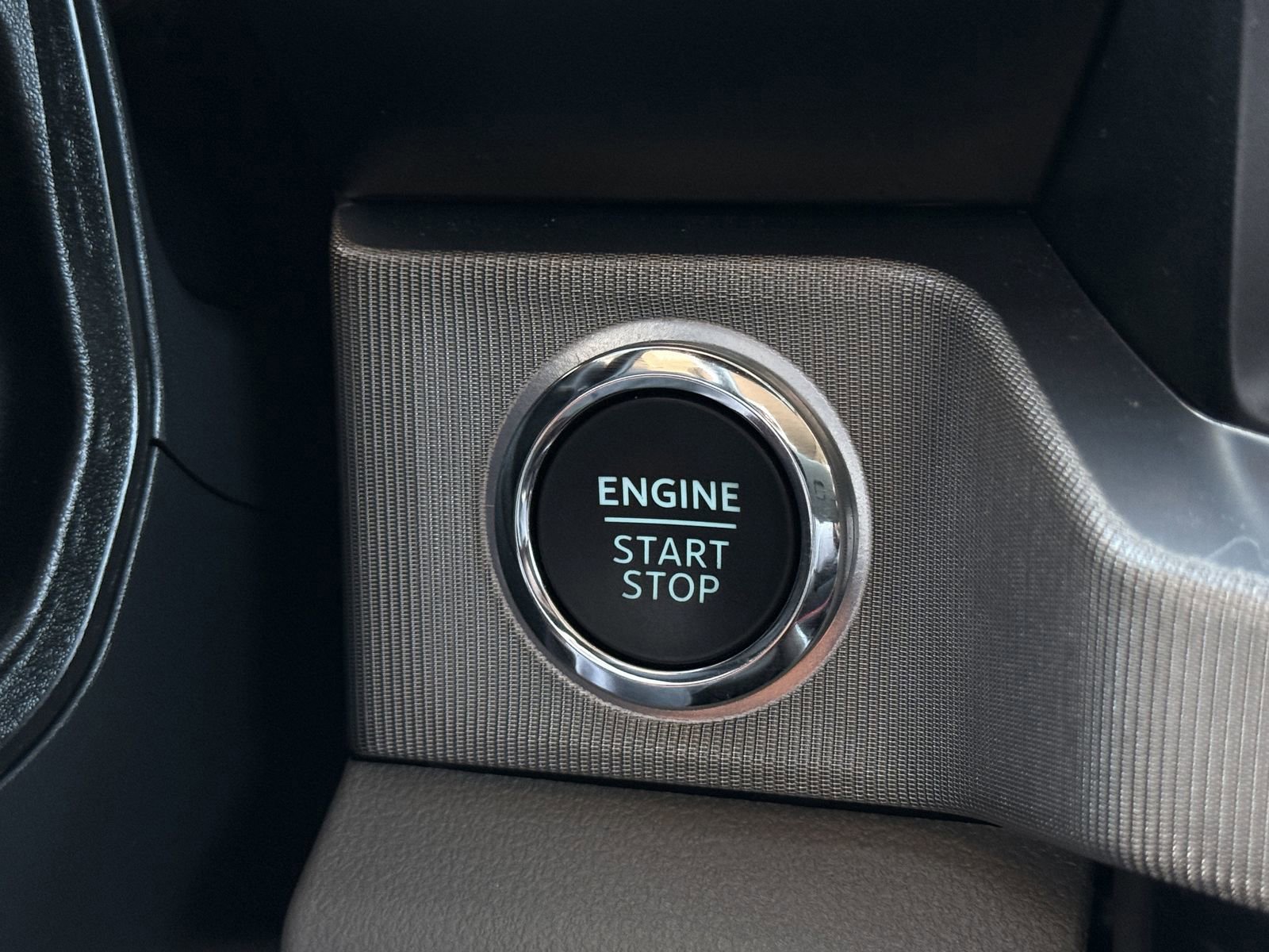 Certified 2025 Ford F350 Platinum w/ Platinum Plus Package image 22