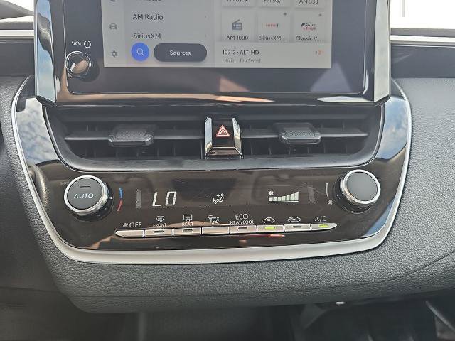 Used 2025 Toyota Corolla LE FWD image 22