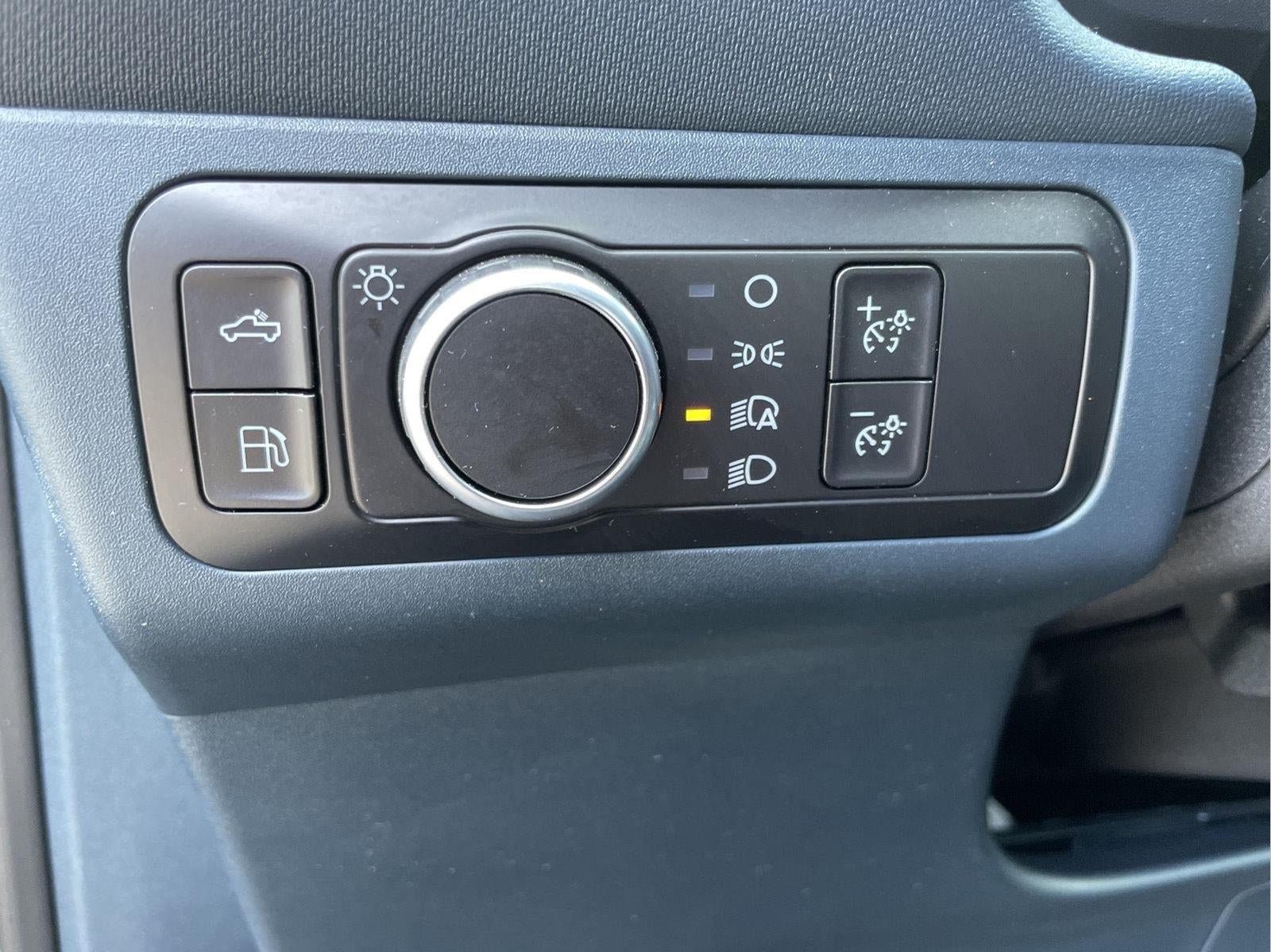 Certified 2025 Ford Maverick XLT w/ Equipment Group 301A AWD/4WD image 18