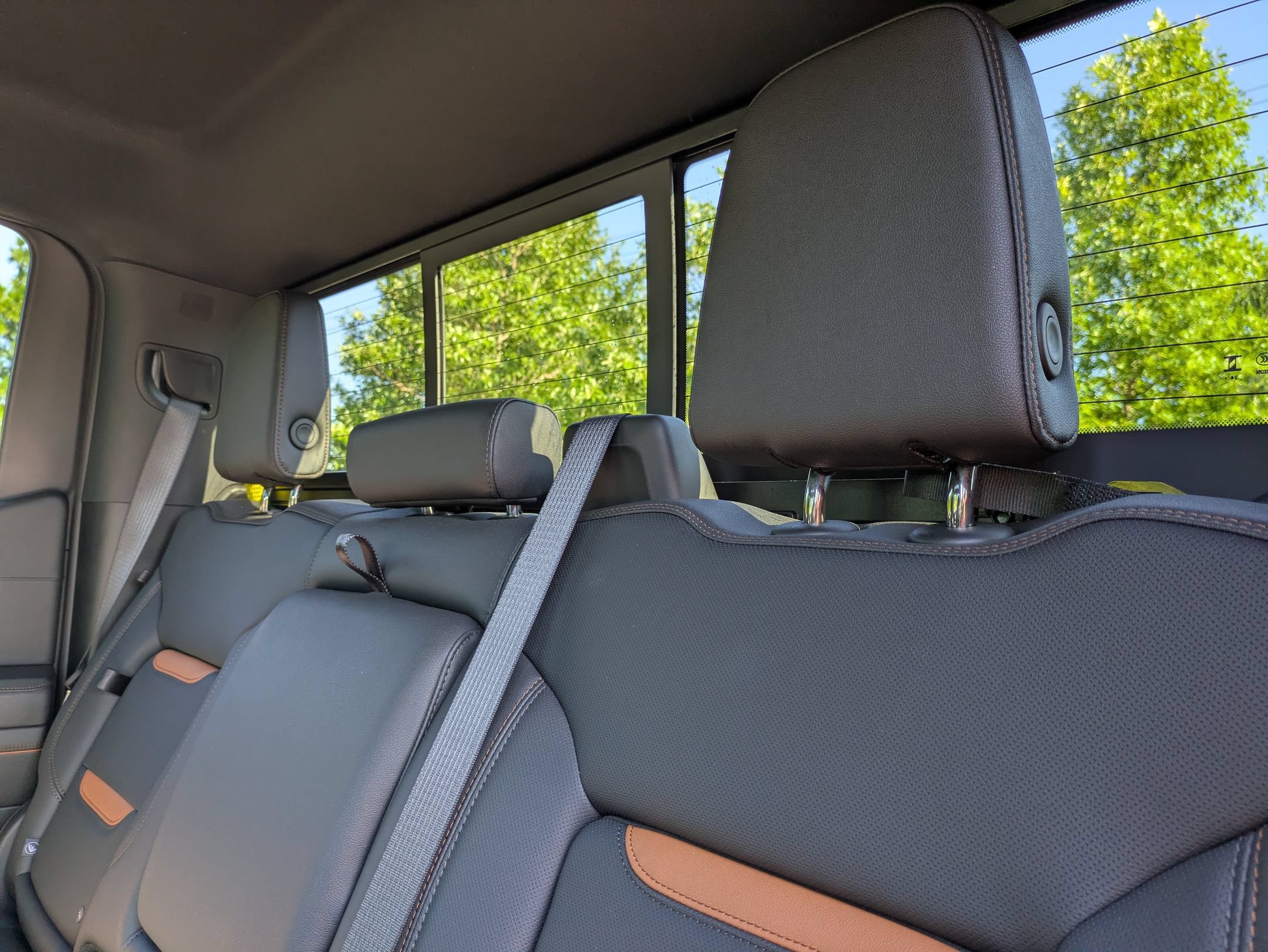 Used 2025 GMC Sierra 1500 AT4 w/ AT4 Premium Package AWD/4WD image 29