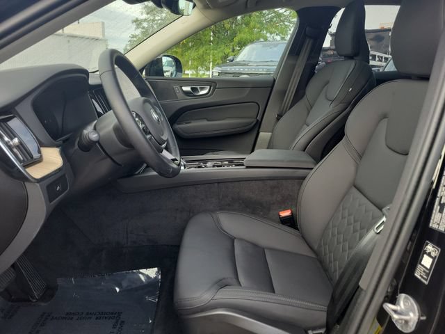 Used 2026 Volvo XC60 B5 Plus w/ Protection Package Premier AWD/4WD image 21