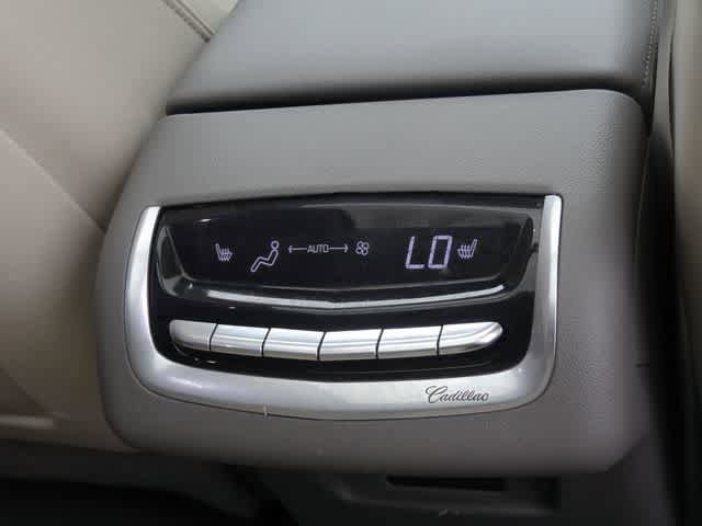 Used 2020 Cadillac XT6 Premium Luxury FWD image 15