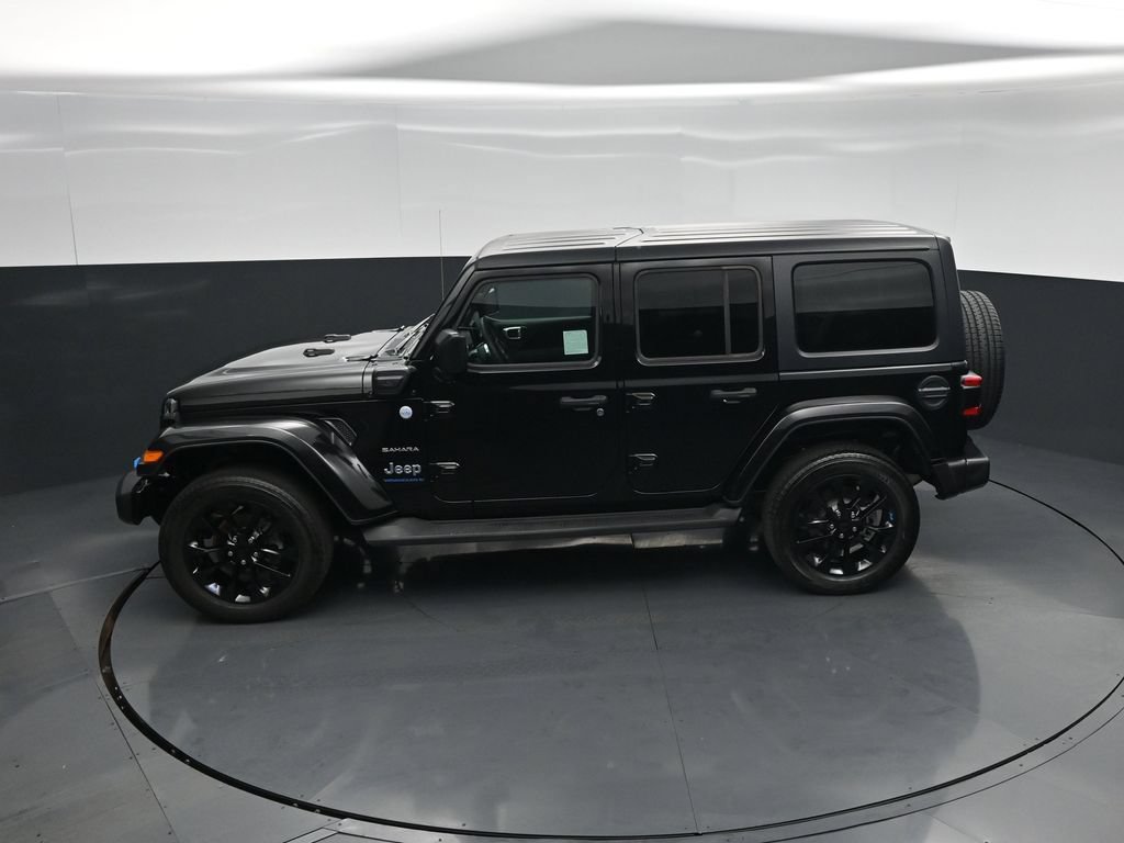 Used 2023 Jeep Wrangler Unlimited Sahara AWD/4WD image 39