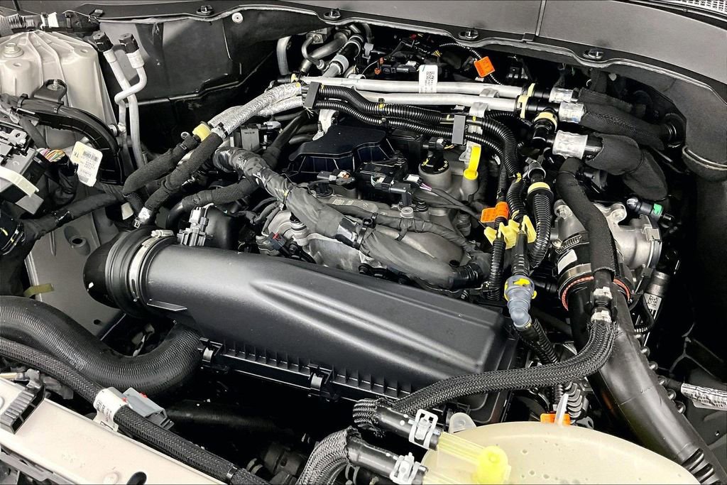 Certified 2025 Ford Explorer Active image 34