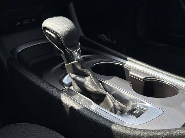 Used 2024 Chevrolet Malibu LT FWD image 16