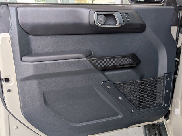Certified 2025 Ford Bronco Outer Banks AWD/4WD image 11