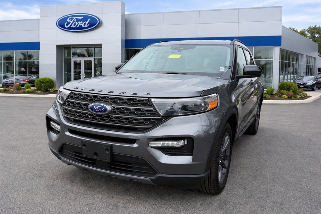 Certified 2022 Ford Explorer XLT w/ Equipment Group 202A