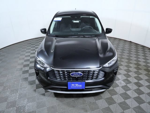 Certified 2023 Ford Escape Active w/ Tech Pack #2 AWD/4WD image 3
