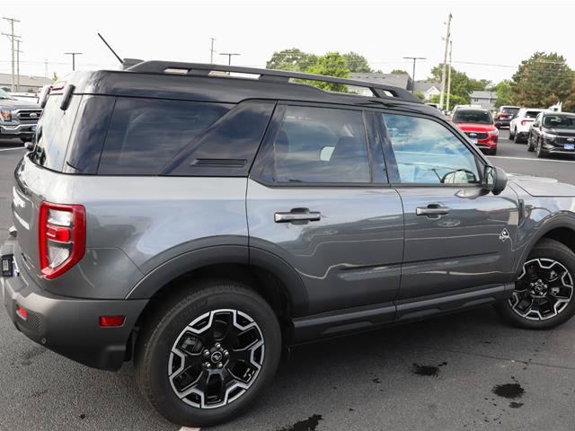 Certified 2025 Ford Bronco Sport Outer Banks w/ Outer Banks Tech Package+ AWD/4WD image 11
