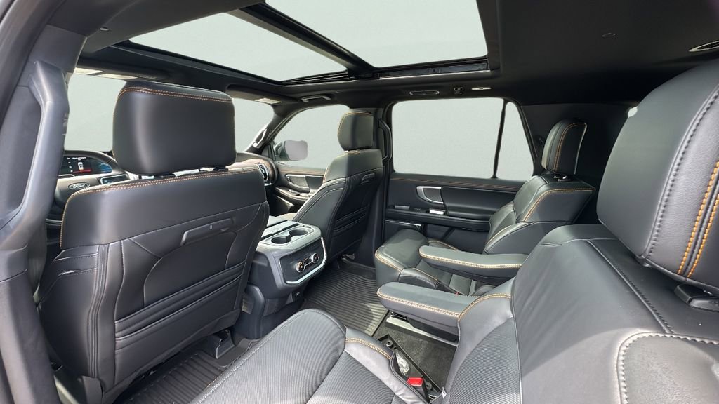 Certified 2025 Ford Expedition Tremor image 29