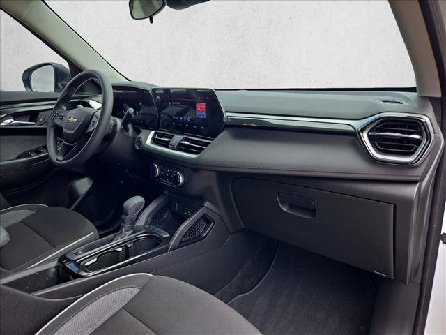 Used 2024 Chevrolet TrailBlazer LS FWD image 20