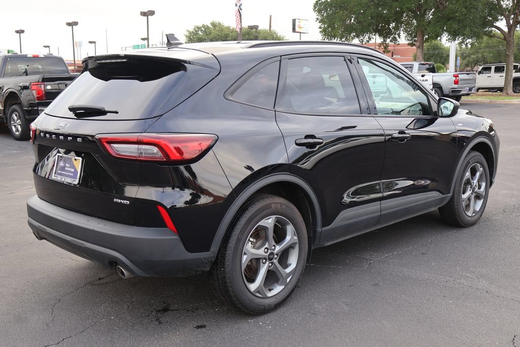 Certified 2025 Ford Escape ST-Line AWD/4WD image 14