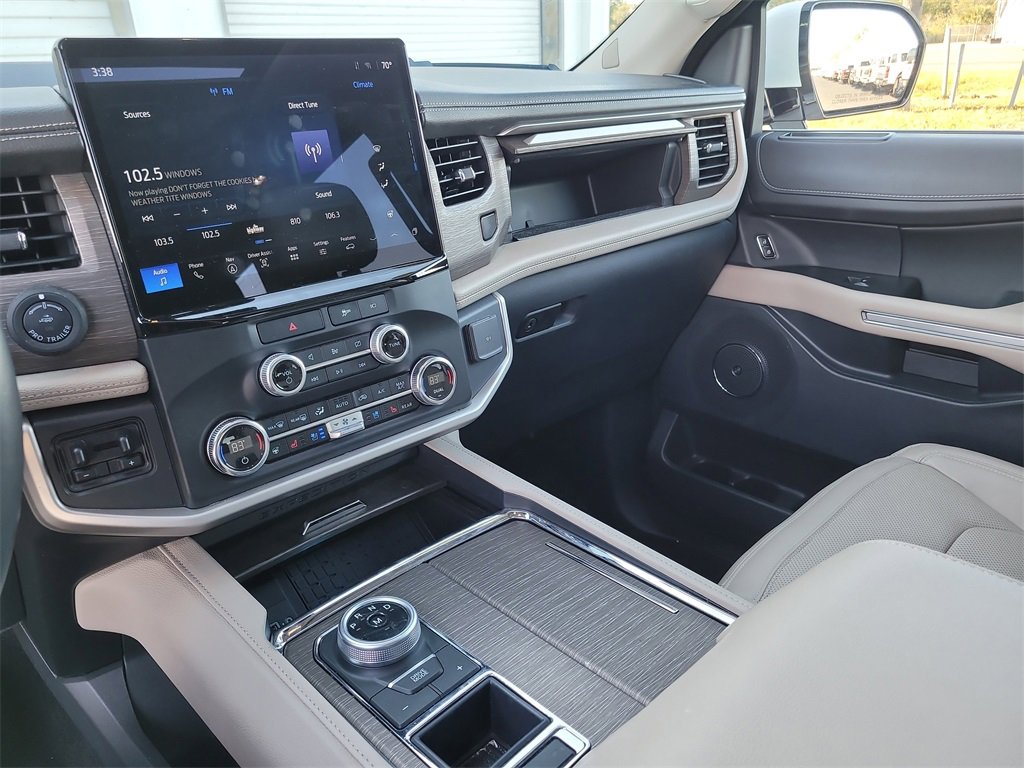 Certified 2023 Ford Expedition Limited image 22