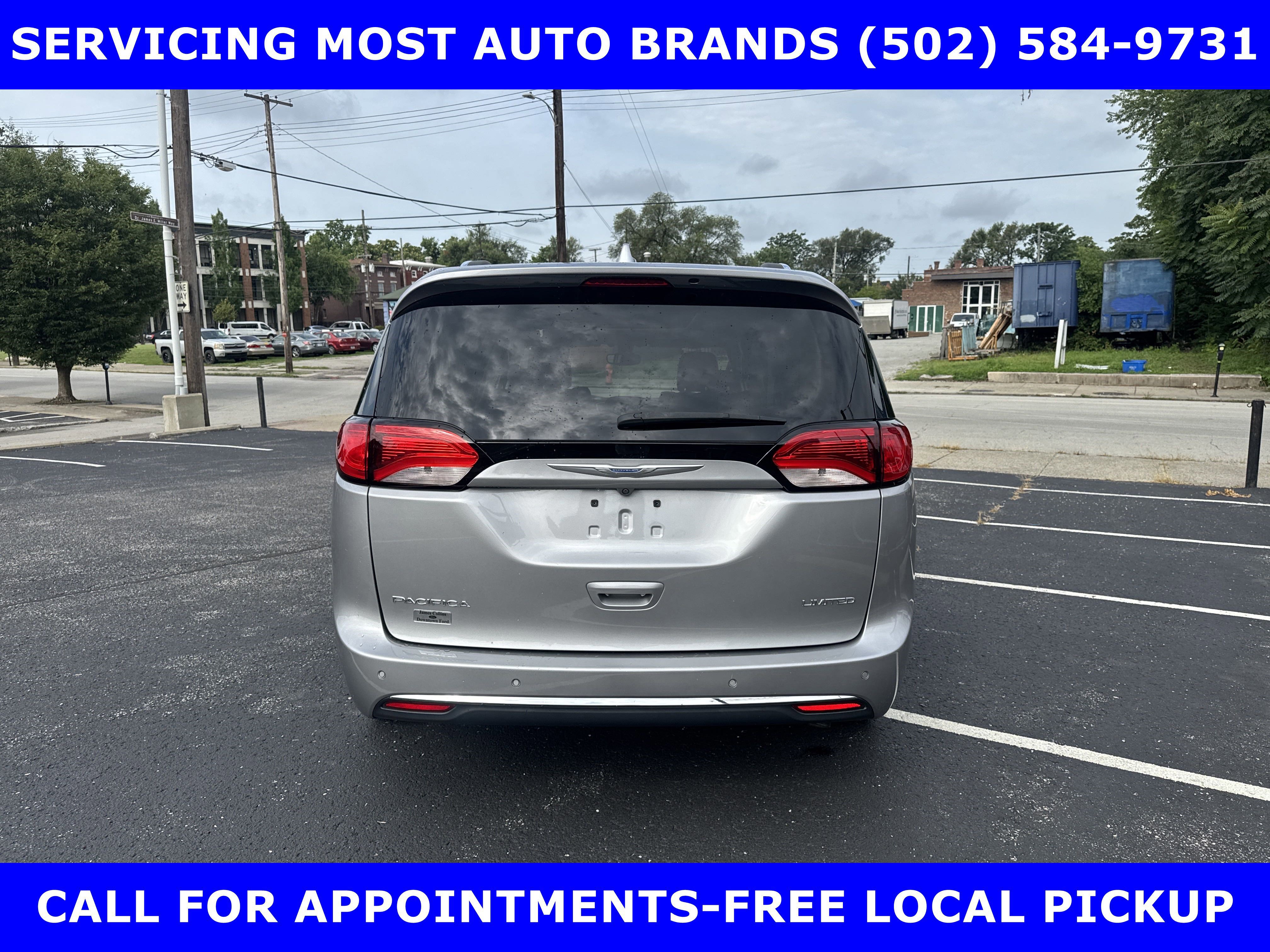 Used 2017 Chrysler Pacifica Limited image 4