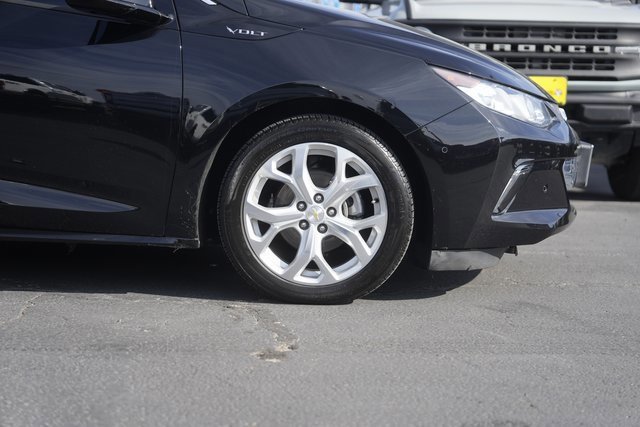 Used 2017 Chevrolet Volt Premier w/ Driver Confidence II Package image 7