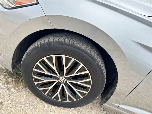Used 2021 Volkswagen Jetta SE image 38