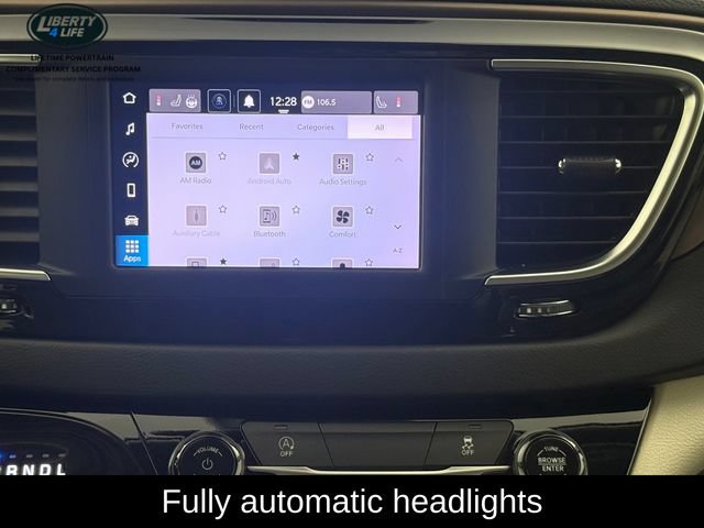 Used 2024 Chrysler Voyager LX FWD image 23