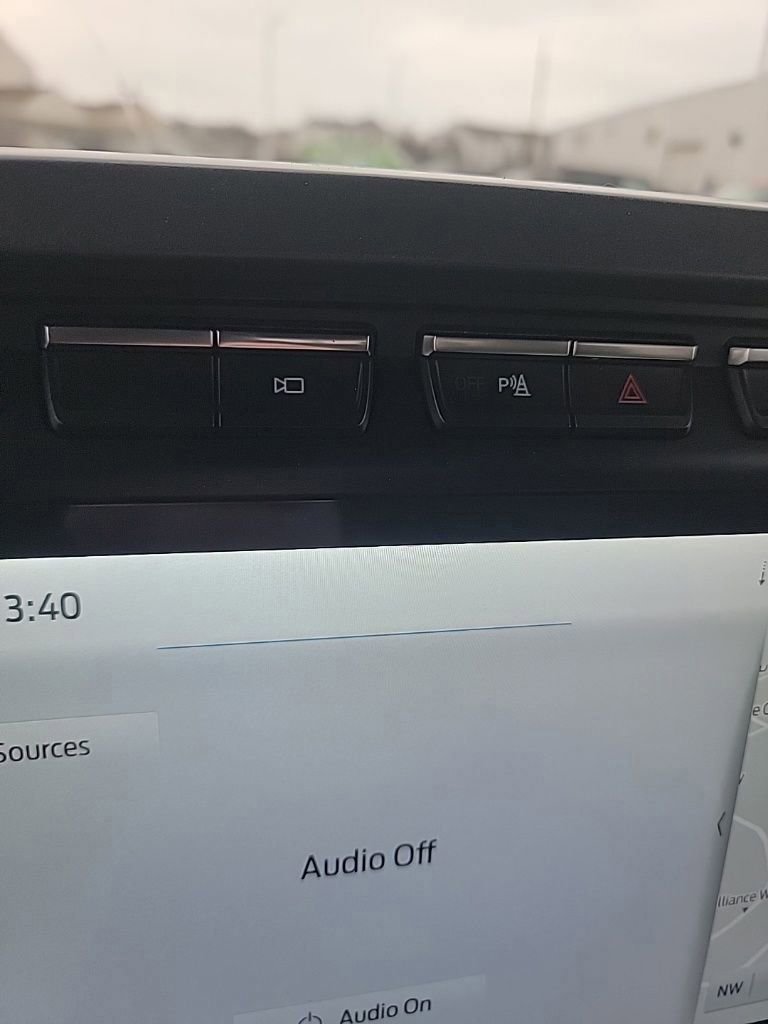 Certified 2022 Ford F150 Lariat w/ Equipment Group 502A High image 55