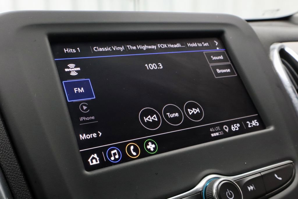 Used 2024 Chevrolet Equinox LS w/ Driver Confidence II Package FWD image 3