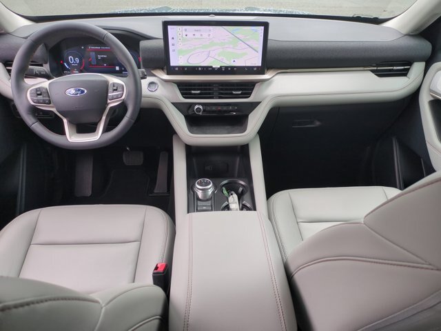 Certified 2026 Ford Explorer Active w/ Active Comfort Package RWD image 30