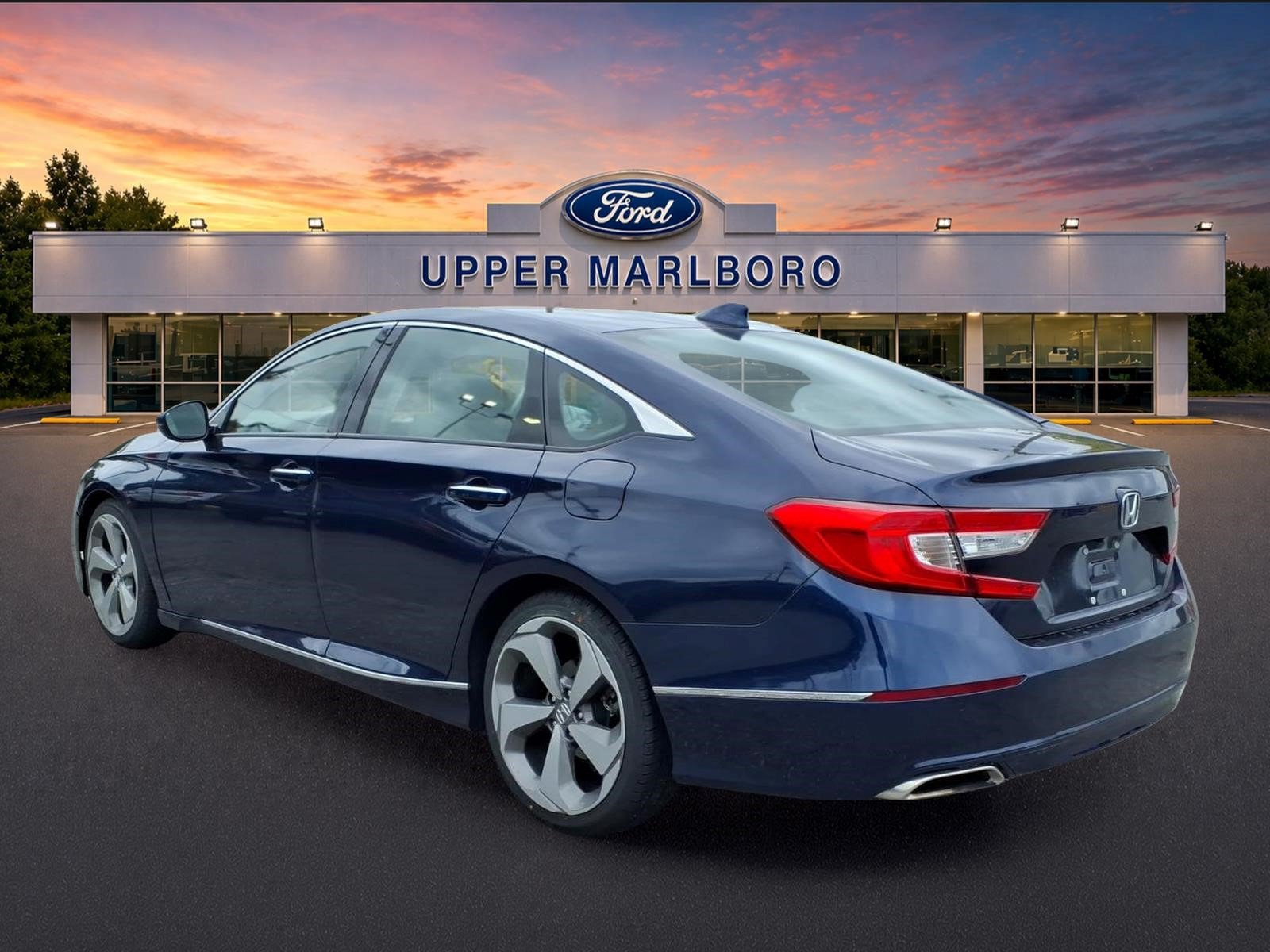 Used 2018 Honda Accord Touring image 4