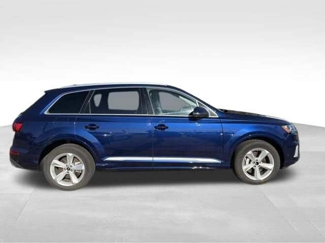 Used 2022 Audi Q7 3.0T Premium w/ Convenience Package AWD/4WD image 11